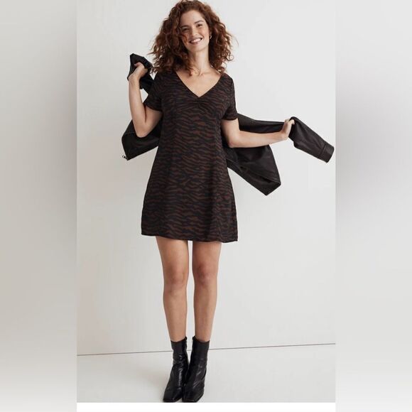 Madewell V-Neck Mini Dress in Abstract Animal - Picture 1 of 8